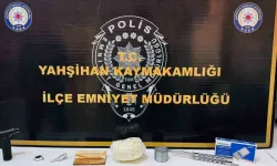 Polisin durdurduğu araçtan zehir çıktı