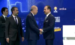 İYİ Parti’den ayrılan Kürşad Zorlu'ya AK Parti rozeti takıldı