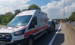 İçinde bebek olan özel ambulans otomobille çarpıştı!