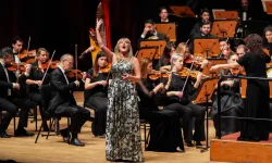 İrlandalı Soprano Sinéad Campbell Wallace Türkiye'de ilk konserini verdi