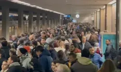 İstanbul’da metroda teknik arıza: Seferler aksadı, yolcular tepki gösterdi