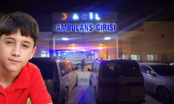 Üzerine kaya düşen minibüste yaralanan çocuk kurtarılamadı