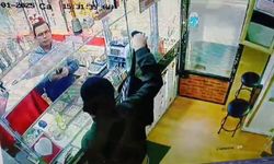 Yok böyle soygun! Oyuncak tabancayla kuyumcuya daldı