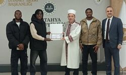 Fildişili öğrenci Müslümanlığa geçti!