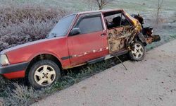 Yol kenarına bırakılan araç kaza yapmış halde bulundu