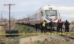 Denizli'de tren kazası: Bir kişi hayatını kaybetti