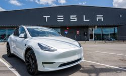 2,6 milyon Tesla incelemeye alındı