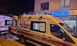 Ambulans ile otomobil çarpıştı: 2 yaralı