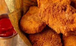 Tavuk Nugget’larını yiyemeyen çocuk yüzünden sınır dışı işlemi durduruldu