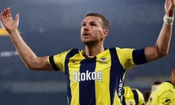 Fenerbahçe, Edin Dzeko ile sözleşme yenilemek istiyor