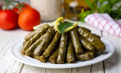 En lezzetli yaprak sarma tarifi! Evde pratik şekilde nasıl yapılır?