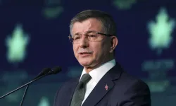 Ahmet Davutoğlu'ndan geri adım: Açıklamalarına açıklık getirdi