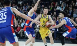 Euroleague'de Efes galip, Fenerbahçe kaybetti