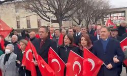 CHP milletvekilleri, CHP Genel Merkezi’ne doğru yürüyüşe geçti