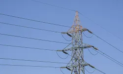 Elektrik panosu alevlere teslim oldu