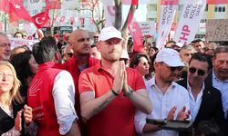 CHP PM Üyesi Alkım Denizaslanı’nın, yurttan atılan öğrenciler için Bodrum’dan başlattığı yürüyüş Menteşe'de sona erdi 