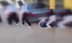 Sokak ortasında genç kızlar arasında şiddet!