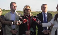 Ahmet Özer'in tutukluluğunun devamına karar verildi... Seraf Özer, "Bugün babama terörist diyenler, bu ülkenin barış ve kardeşliğini hançerleyenlerdir"