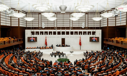 AK Parti, Anayasa Mahkemesi’nin iptal kararlarını düzenleyen yeni kanun teklifini TBMM Başkanlığı'na sundu