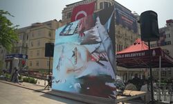 Atatürk’ün portresi 19 Mayıs’a özel canlı olarak çizildi