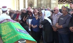 Bahar Aksu memleketi Edirne’de toprağa verildi, kadınlar ön sıradan saf tuttu