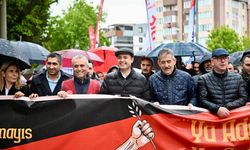 Balıkesir Büyükşehir Belediye Başkanı Akın, 1 Mayıs’ı emekçilerle birlikte kutladı