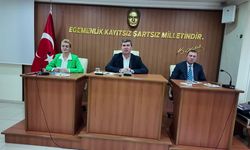 Burdur Belediye Başkanı Ercengiz, muhtarlarla bir araya geldi