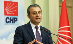 Burhanettin Bulut'tan İletişim Başkanı Altun'a: "Sana tavsiyem ya otur memurluğunu yap ya da istifa et, siyasete gir. Ama sen Saray’ın bol maaşlı memuru olarak bir koltukta birden fazla karpuz seversin"