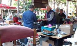 Burhaniye'de her hafta düzenlenen ikinci el mezadı ilgi görüyor 