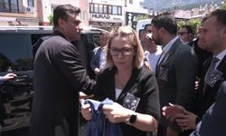 CHP Genel Başkanı Özgür Özel, Manisa’da Cemre Öğren’in cenaze törenine katıldı