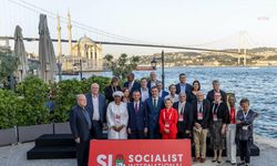 CHP Lideri Özel: Bugün İstanbul’da, 81 ülkeden 89 partinin üyesi olduğu Sosyalist Enternasyonal toplantılarımıza başladık