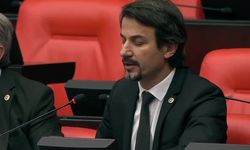 CHP'li Ertuğrul'dan "çakarlı araç" tepkisi: "Vatandaşın yolu çukurlu, şeyhin yolu çakarlı"
