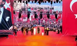 CHP'nin İzmir'de "Millet İradesi'ne Sahip Çıkıyor" mitingi… Özgür Özel: “İktidar bugün Silivri’yi muhaliflerin hapsedildiği toplama kamplarına dönüştürmüştür”