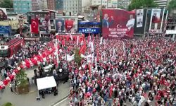 CHP’nin “Millet İradesine Sahip Çıkıyor” Bursa mitingi… Bursa Büyükşehir Belediye Başkanı Bozbey: “Ekrem İmamoğlu sadece İstanbul’un değil, Türkiye’nin umududur”
