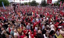 CHP'nin ''Millet İradesine Sahip Çıkıyor' mitingi... İmamoğlu'nun mesajı: "Bu israfçılar da biliyor ki, ortada ne suç var ne de suç örgütü. Alnımız ak, başımız dik"