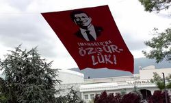 CHP'nin "Millet İradesine Sahip Çıkıyor" mitingi... Özgür Özel: "Aç, yoksul bıraktığınız emeklinin, çiftçinin, emekçinin iki yakası elinizdedir. Sonunuz yakındır"