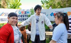 Çukurova Üniversitesi Tıp Fakültesi öğrencileri, otizmli çocuklar ve aileleriyle buluştu