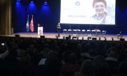 ÇYDD, Prof. Dr. Türkan Saylan'ı 16'ncı ölüm yıl dönümünde törenle andı, adına düzenlenen ödüller sahiplerine verildi