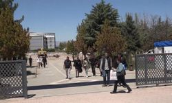 Depremde 78 kişiye mezar olan Hakimbey Apartmanı davasında mahkeme, dosyanın mütalaa hazırlanması için savcılığa gönderilmesine karar verdi
