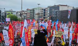DİSK, KESK, TMMOB ve TTB’den ortak manifesto: “Çalışırken ölmediğimiz, gençlerin hapsedilmediği, eşit yurttaşlar olduğumuz, kayyumcuların değil,  halkın söz sahibi olduğu bir Türkiye mümkün”