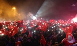 Ekrem İmamoğlu'ndan gençlere İstanbul ve İzmir için çağrı