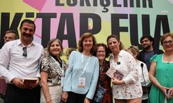 Eskişehir Büyükşehir Belediye Başkanı Ünlüce'den 4. Eskişehir Kitap Fuarı'na ziyaret
