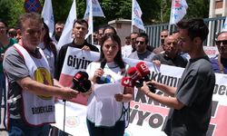 Eskişehir’de DSİ önünde açıklama: “Giyim yardımı ödemeleri Memur Sen’den tahsil edilsin”