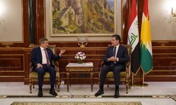 Gelecek Partisi Genel Başkanı Davutoğlu, IKBY Başkanı Barzani ile görüştü 