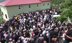 Giresun'da cinayet kurbanı iki kız kardeş son yolculuklarına uğurlandı