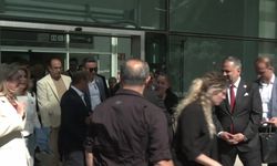 Gündoğdu Meydanı’ndan yurttaşlar tutuklu Ekrem İmamoğlu’na destek verdi