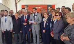 Hatay’da CHP Lideri Özel’e yapılan saldırı protesto edildi: "Bu saldırı şahsi değildir, siyasi amaca hizmet etmektedir"
