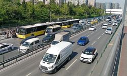 İETT:  1090 otobüs görevini sürdürmüş, 1930 otobüsün katıldığı eylem ise sona ermiştir