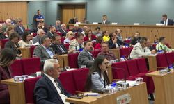 İzmir Büyükşehir Belediyesi yatırımlarında en büyük pay fen işleri, raylı sistem ve ulaşımın oldu