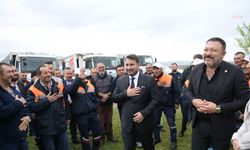Kahramankazan Belediye Başkanı Çırpanoğlu, personelin 1 Mayıs Emek ve Dayanışma Günü’nü kutladı